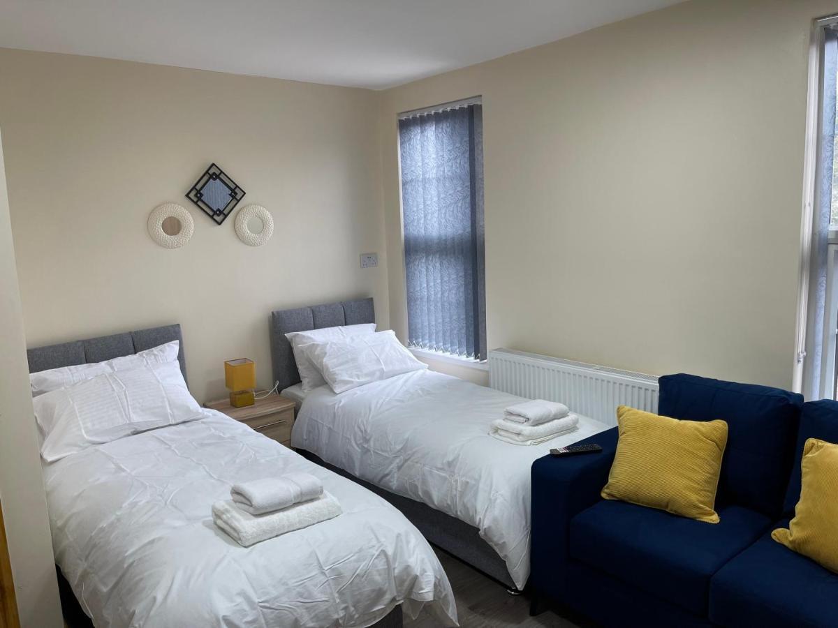 City Road Birmingham Apartments From 360Midlands, En-Suite Exterior photo
